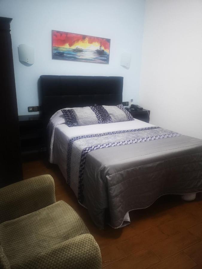 Hotel 4 Estacoes Chaves Esterno foto