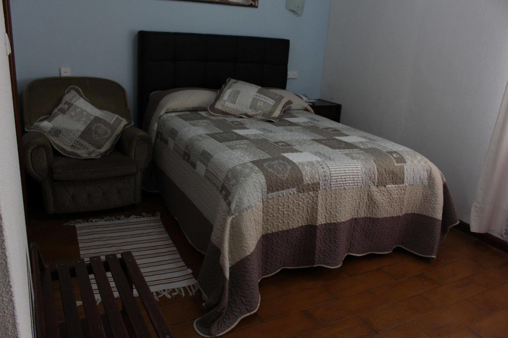 Hotel 4 Estacoes Chaves Esterno foto