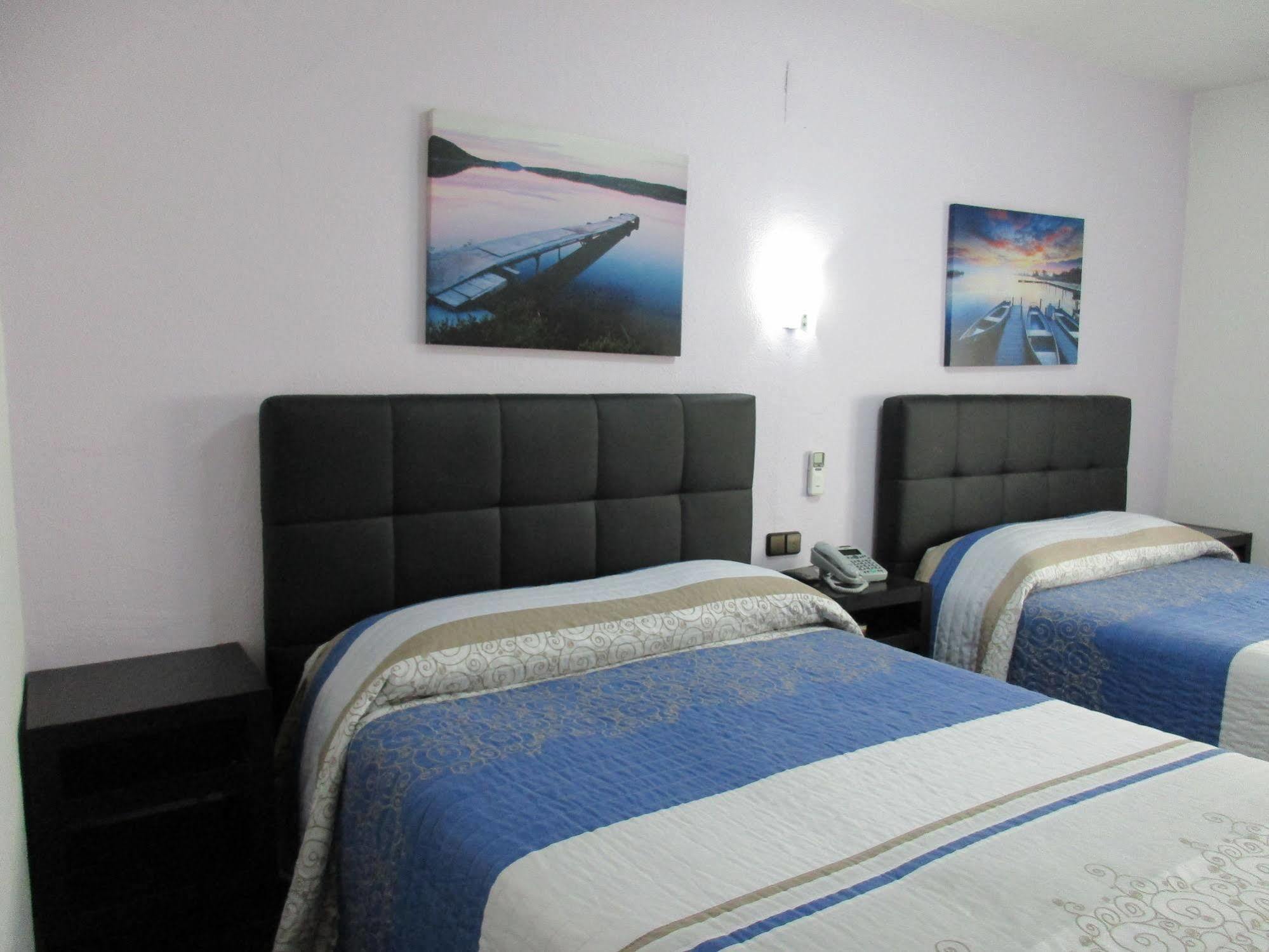 Hotel 4 Estacoes Chaves Esterno foto