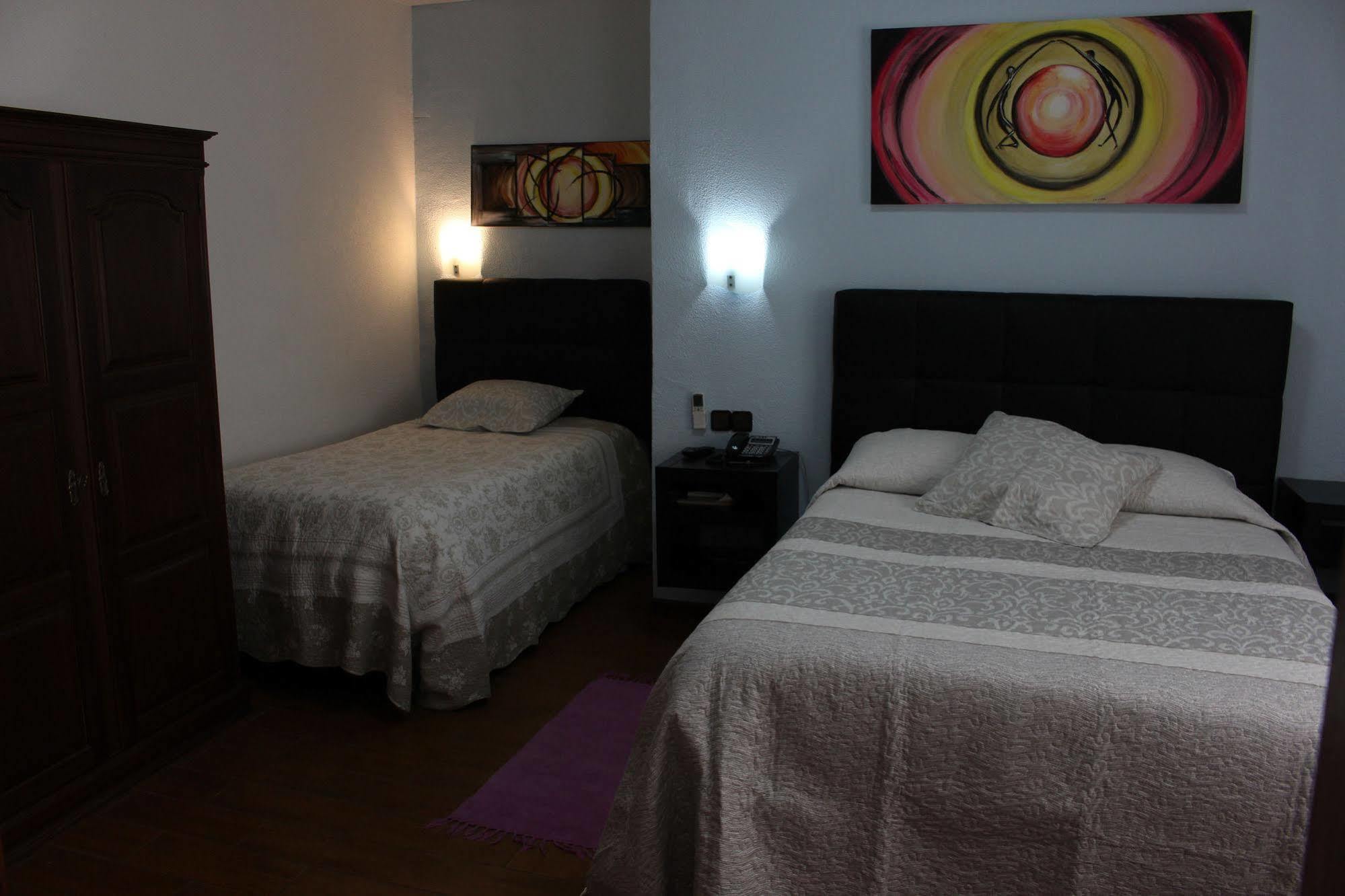 Hotel 4 Estacoes Chaves Esterno foto
